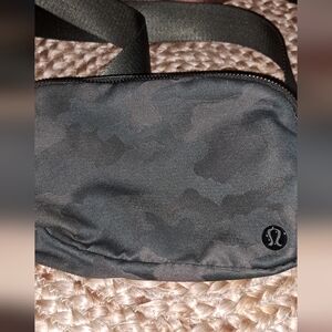 Lululemon everyday belt bag